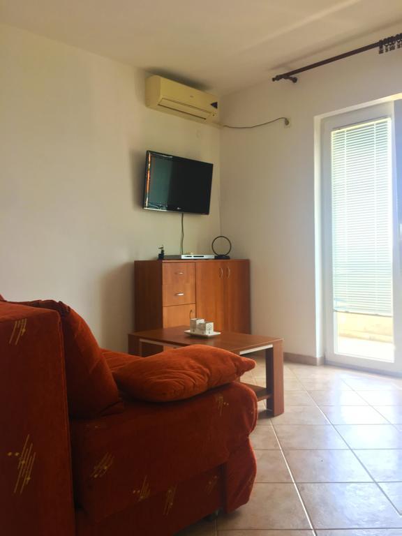 Milmaris Apartments Tivat Exterior foto
